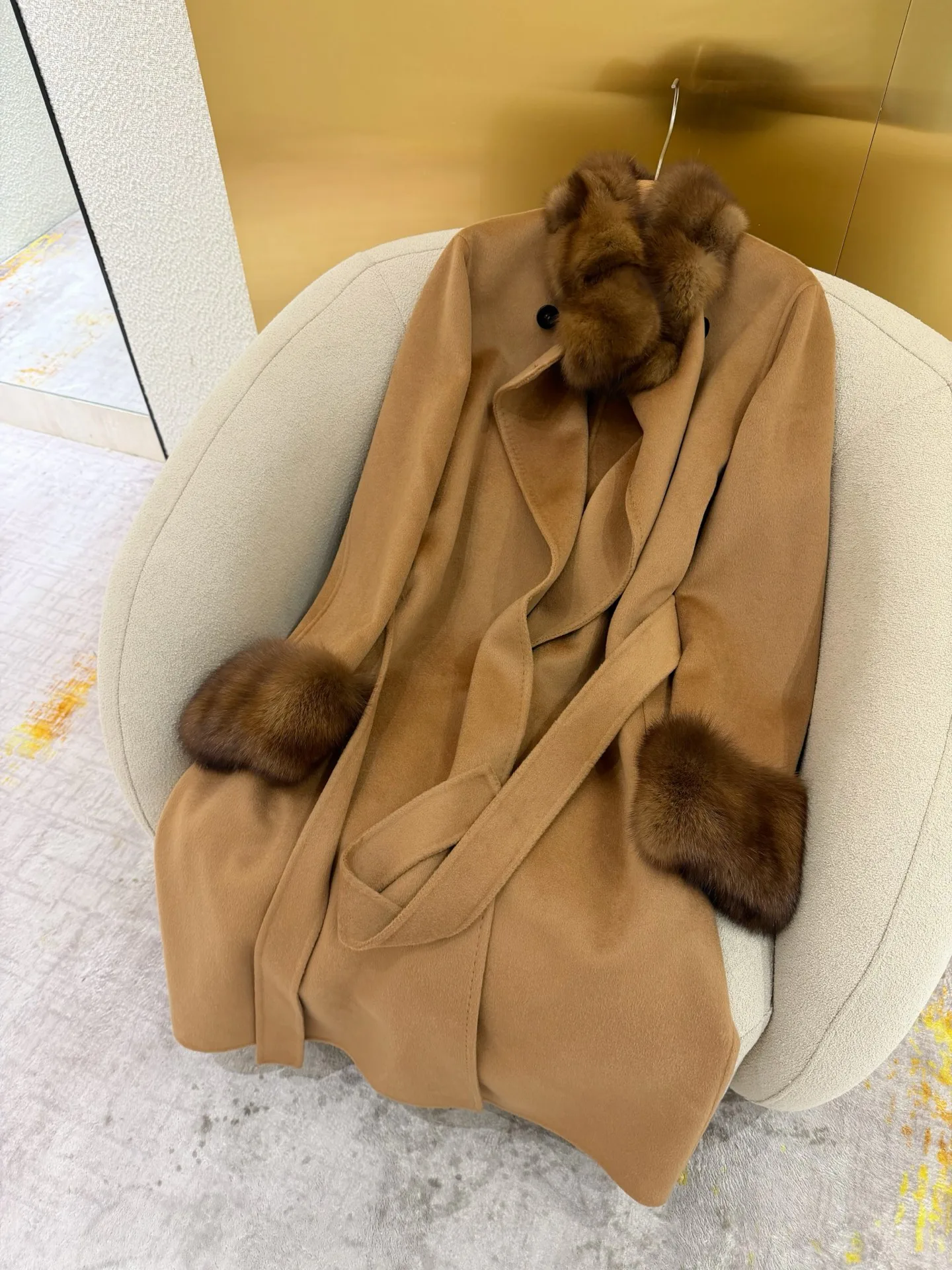 Пальто Женские Loro Piana 18452379