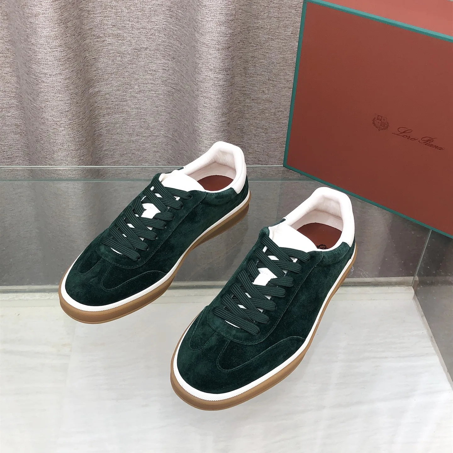 Кроссовки Женские Loro Piana 19463049