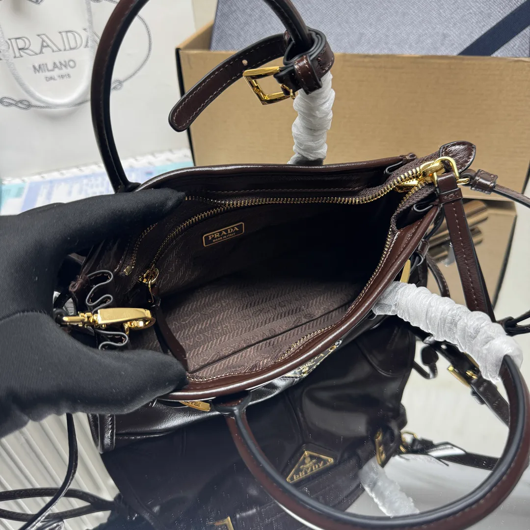 Классические Сумки Женские Prada 10446848