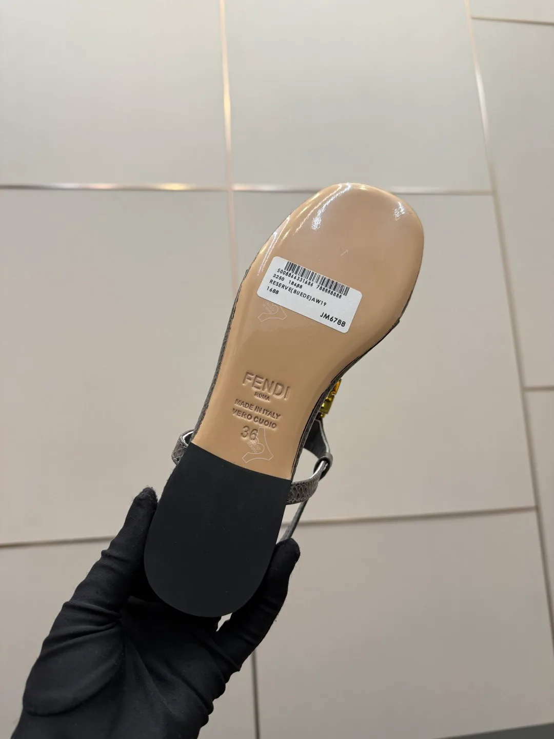 Сандалии Женские Fendi 5052110