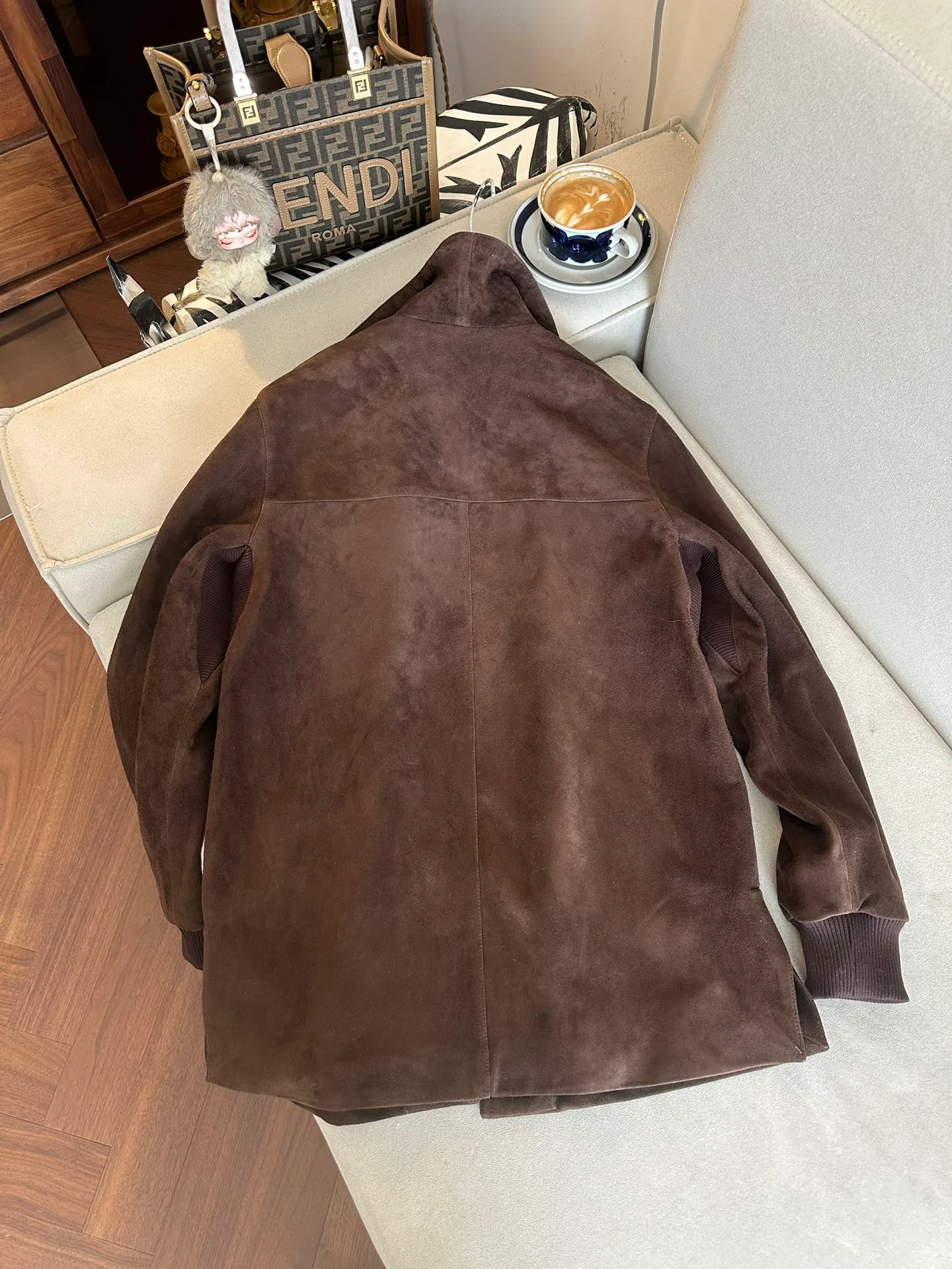 Кожаные Куртки И Дублёнки Женские Loro Piana 3353516