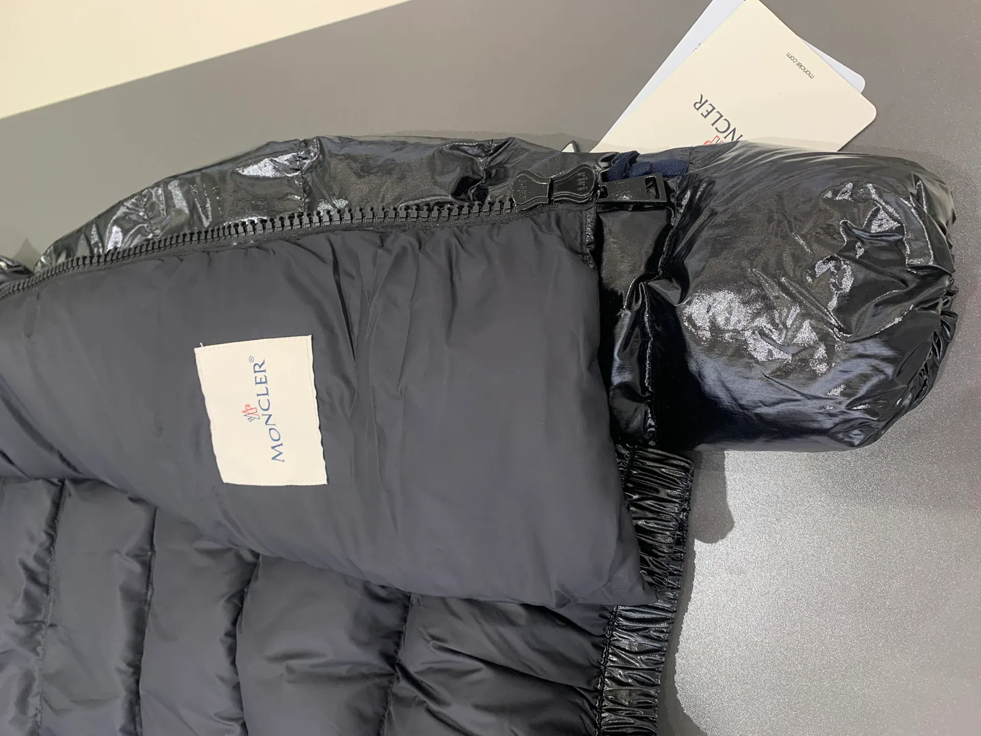 Куртки И Пуховики Женские Moncler 6134