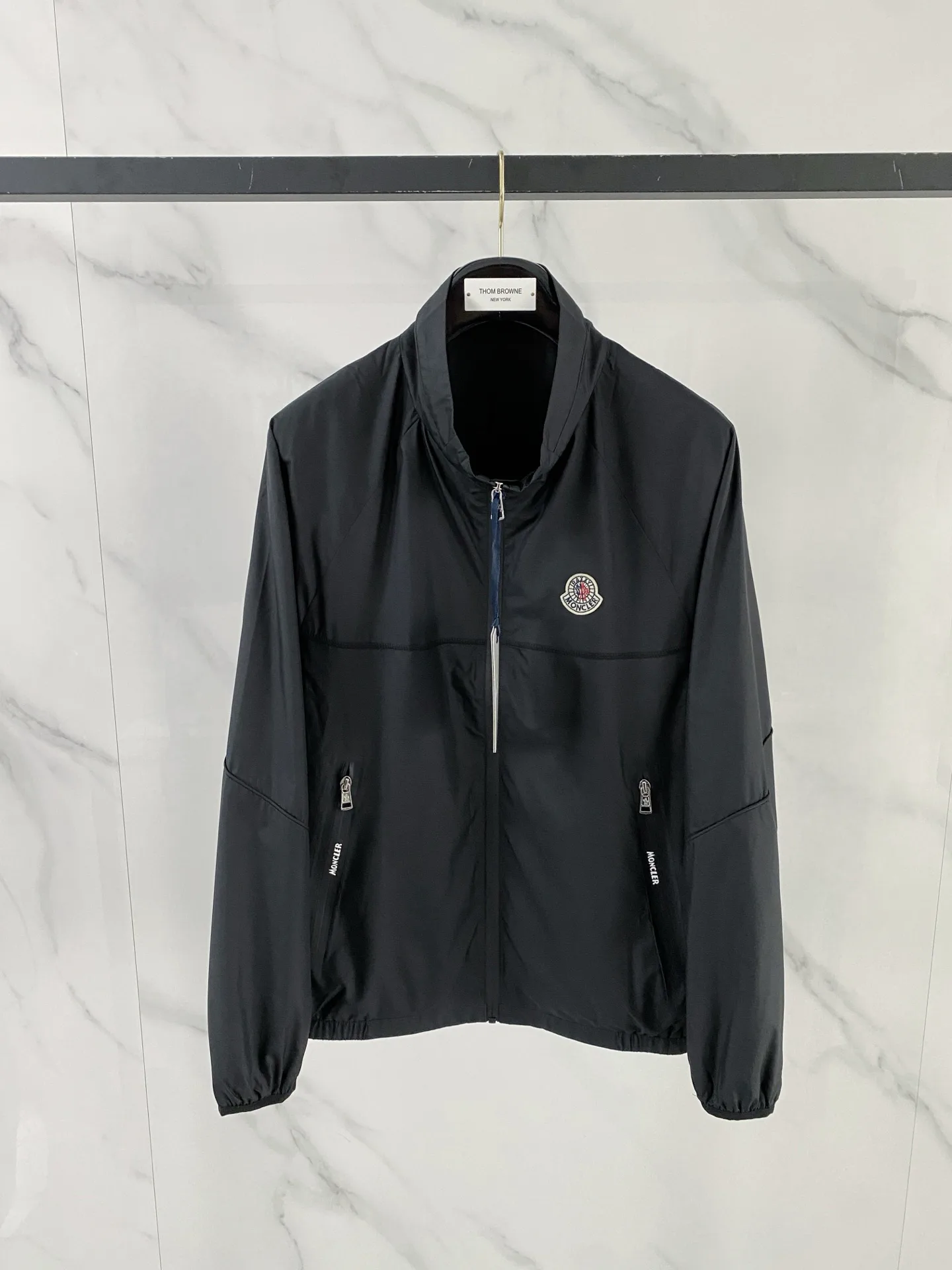 Куртки И Пуховики Мужские Moncler 10610768