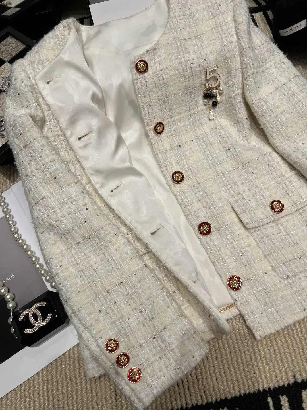 Жакеты Женские Chanel 18138665