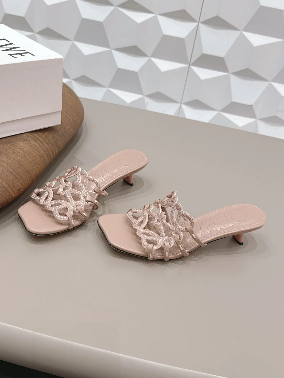 Босоножки Женские Loewe 11455195