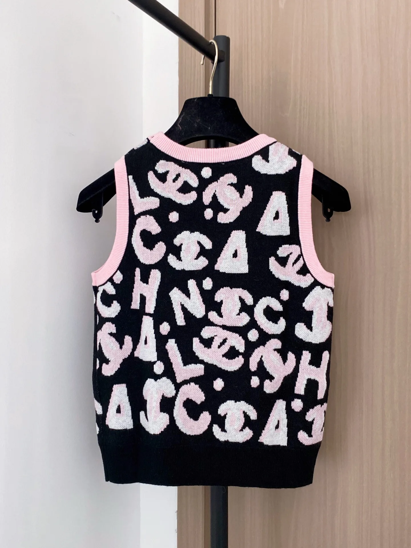 Жилеты Женские Chanel 5024744