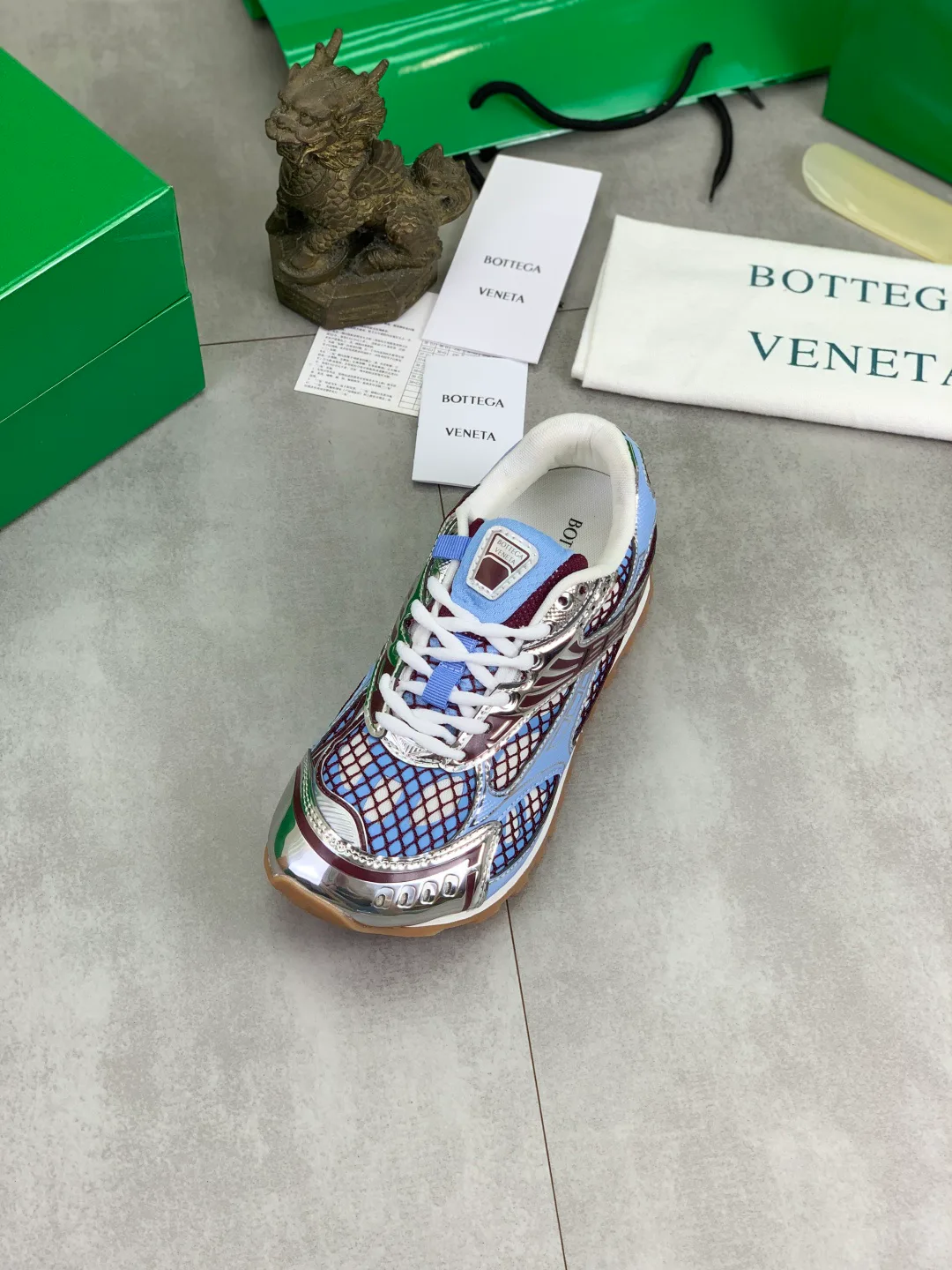 Кроссовки Женские Bottega Veneta 18365193