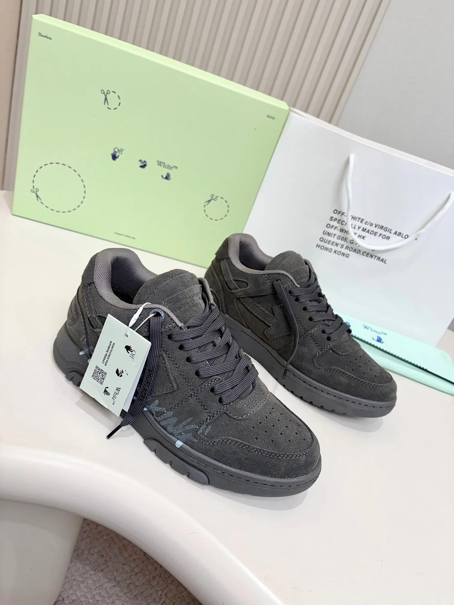 Кроссовки Женские Off-White 18158688