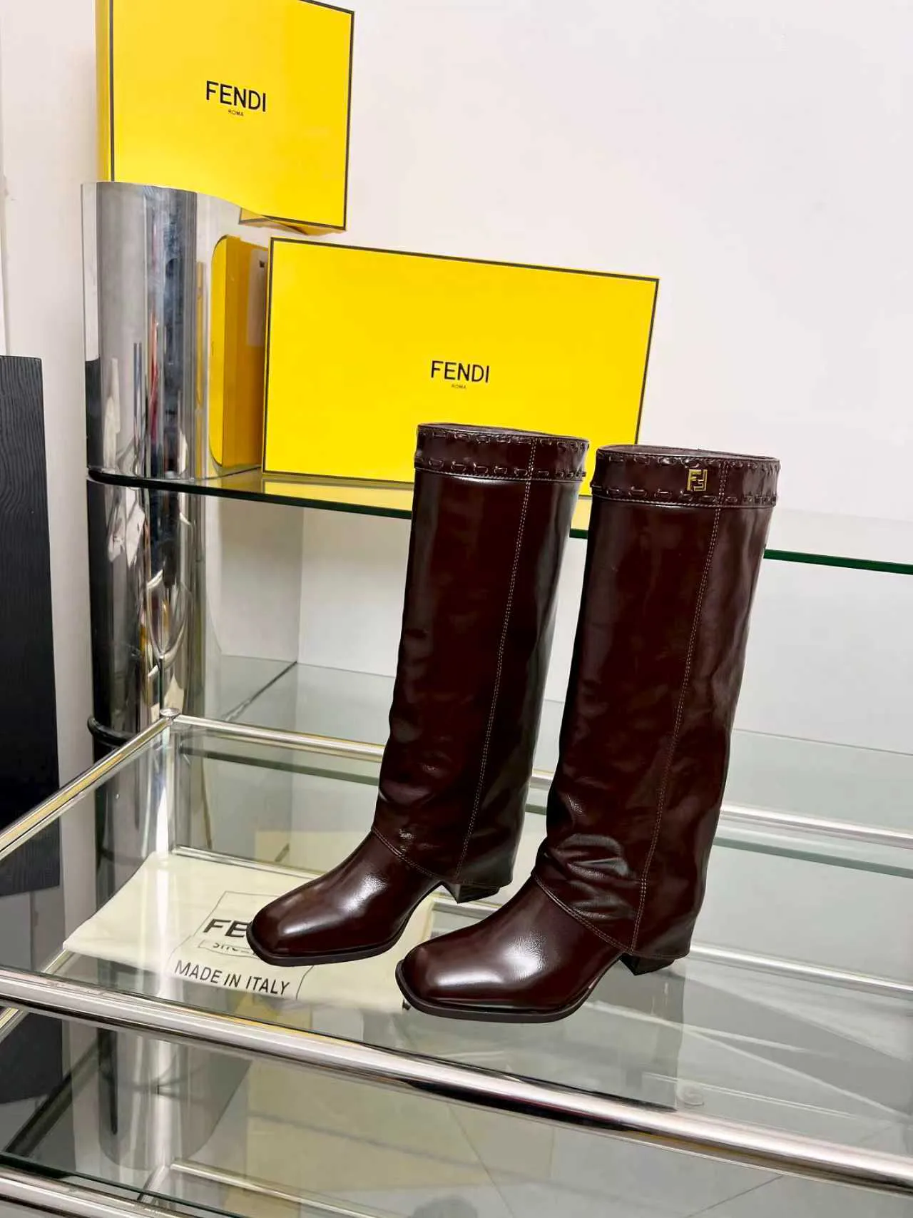 Сапоги Женские Fendi 18104317