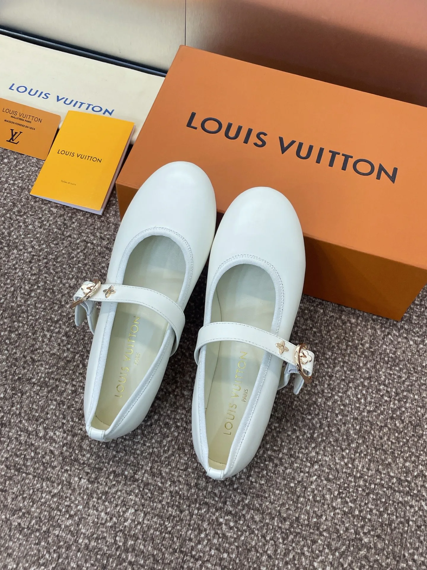 Туфли Женские Louis Vuitton 13346499
