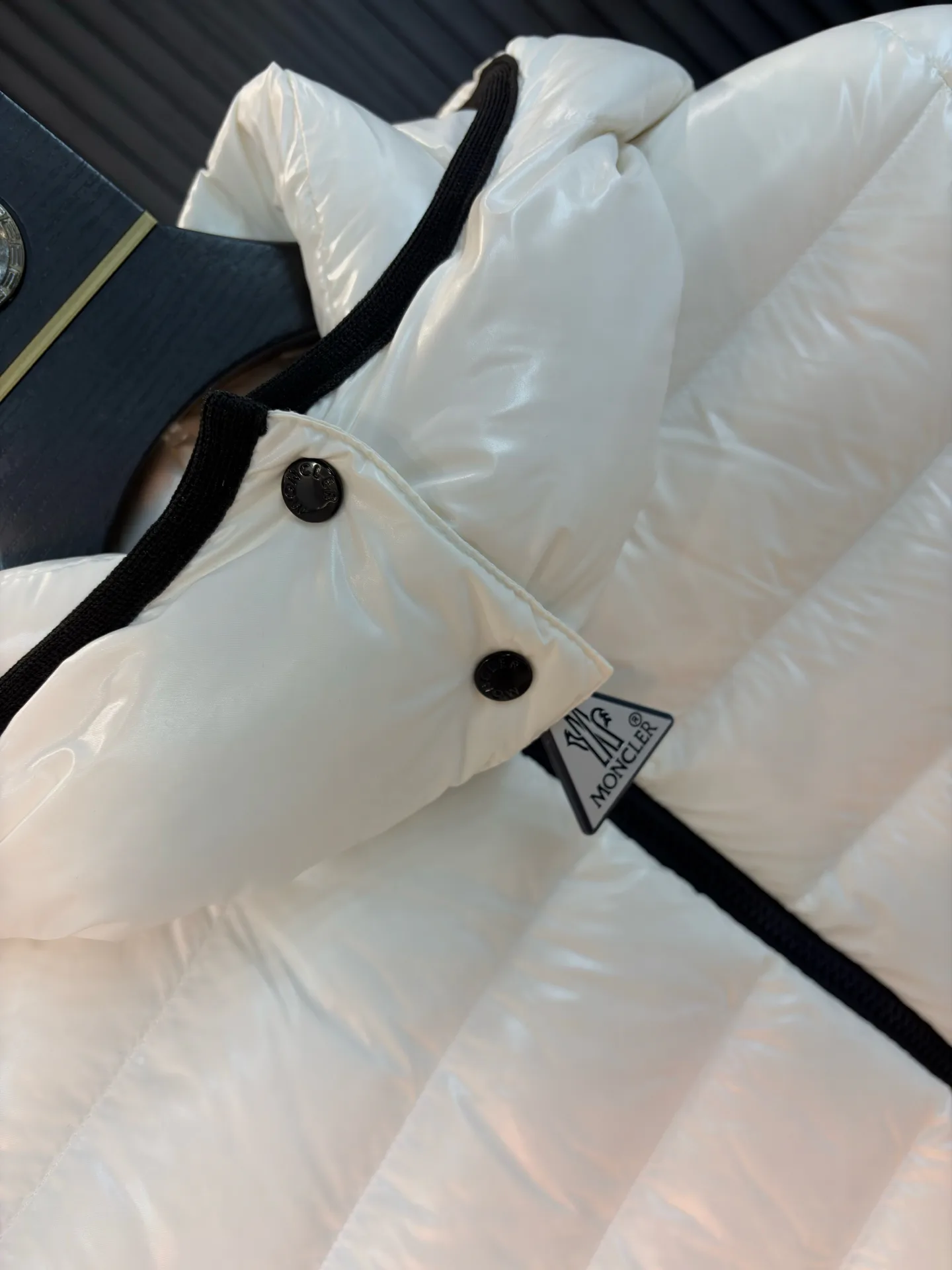 Куртки И Пуховики Женские Moncler 17927268