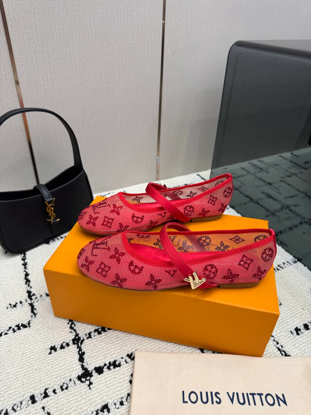 Балетки Женские Louis Vuitton 17947018