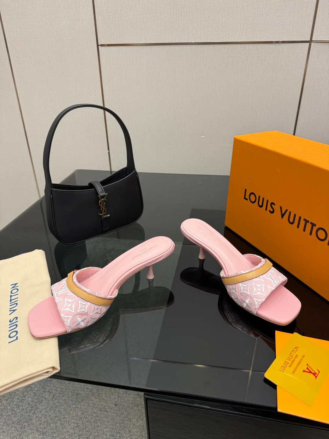 Босоножки Женские Louis Vuitton 1874543