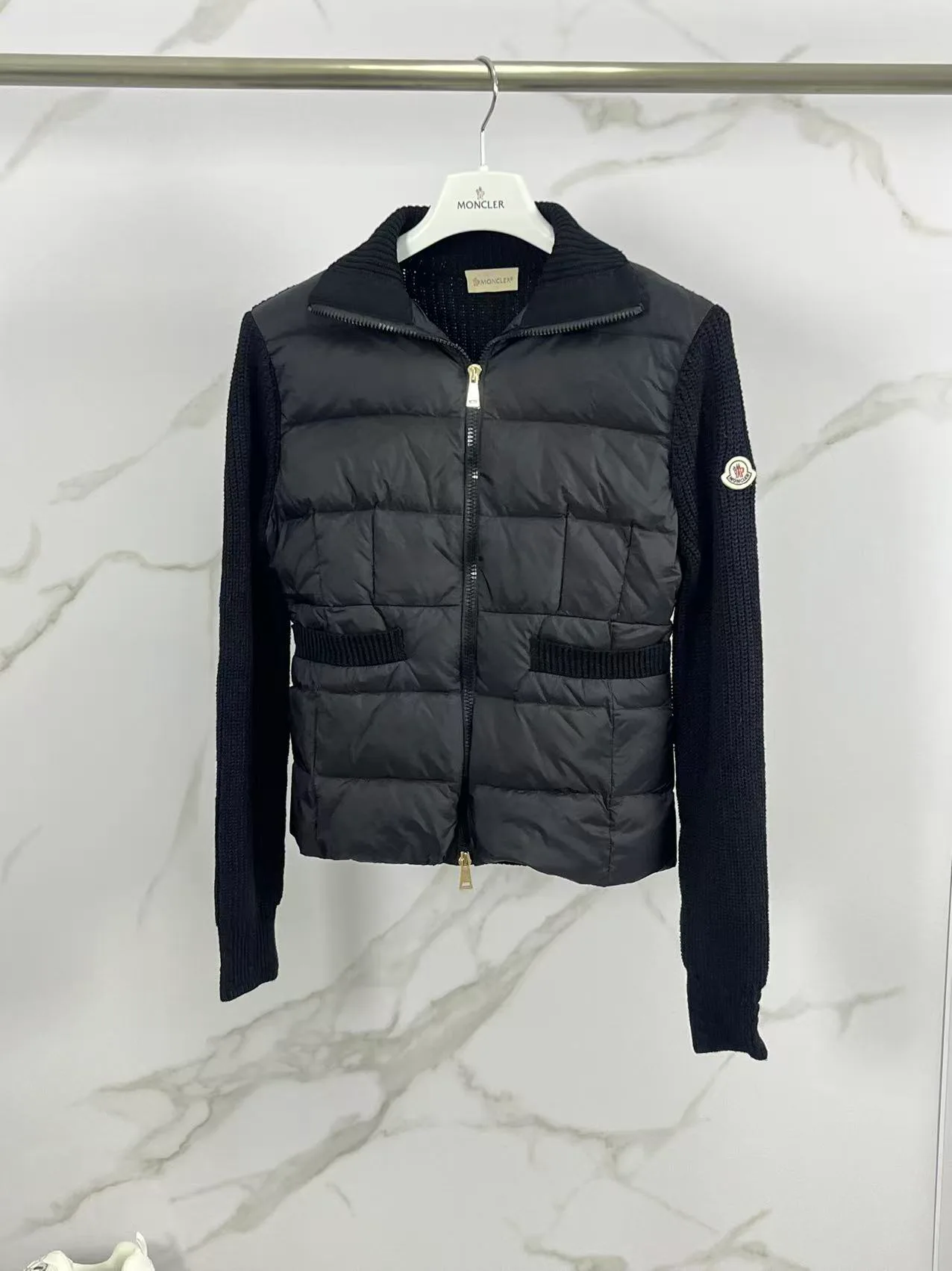 Куртки И Пуховики Женские Moncler 813020