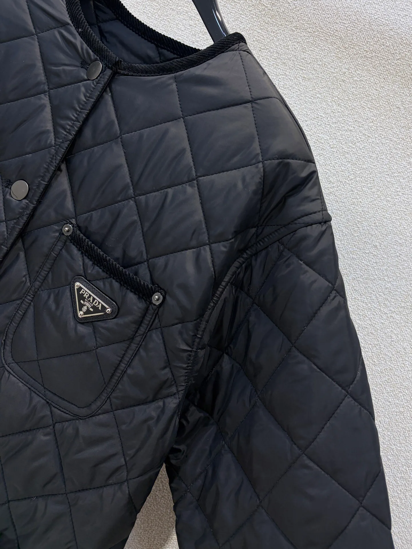 Куртки И Пуховики Женские Prada 18721638