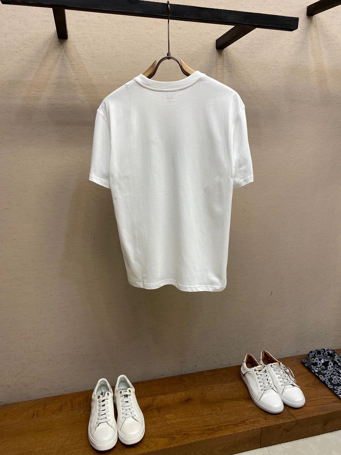 Футболки Женские Ami Paris 859137