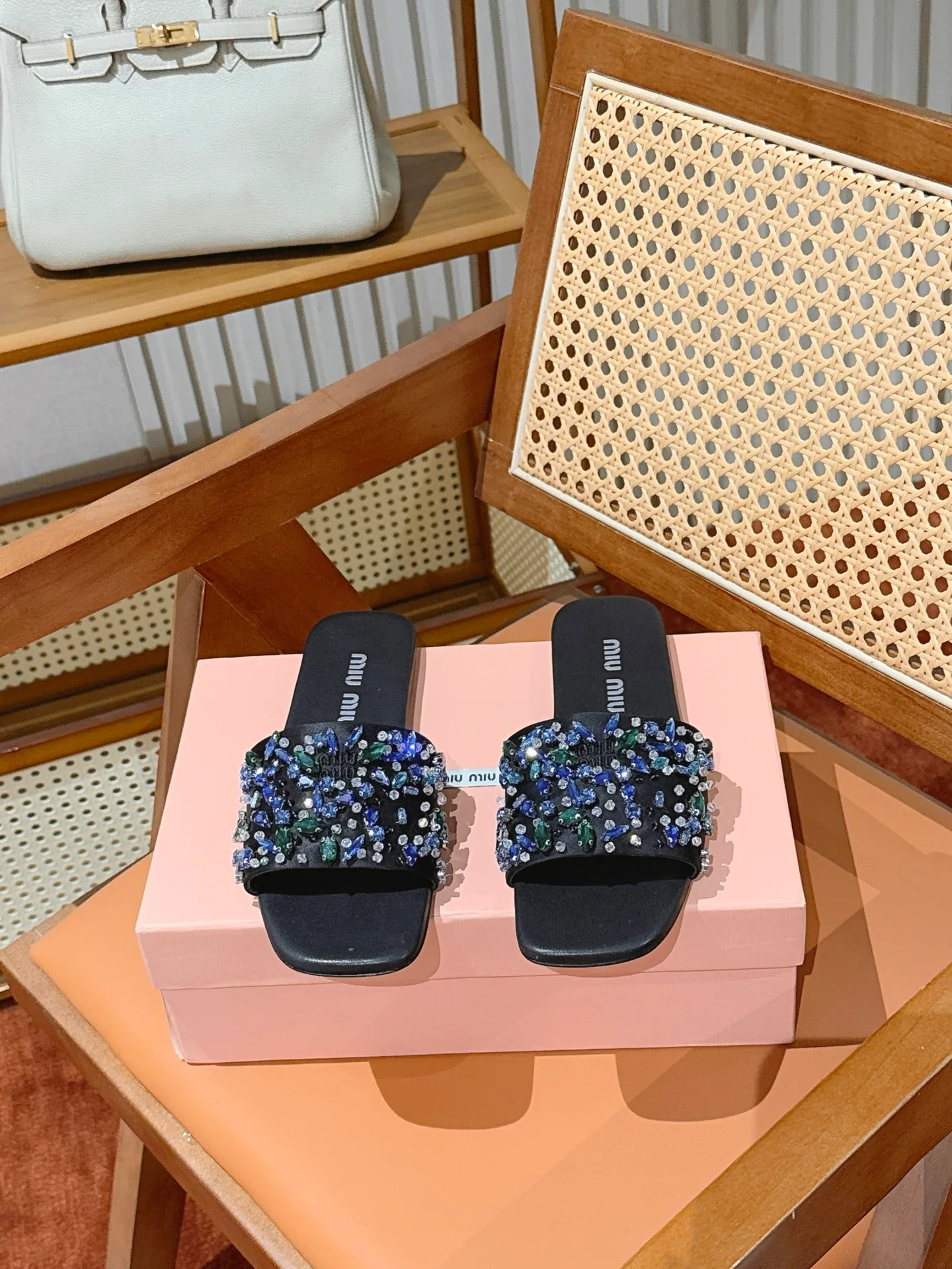 Шлепанцы Женские Miu Miu 17498801