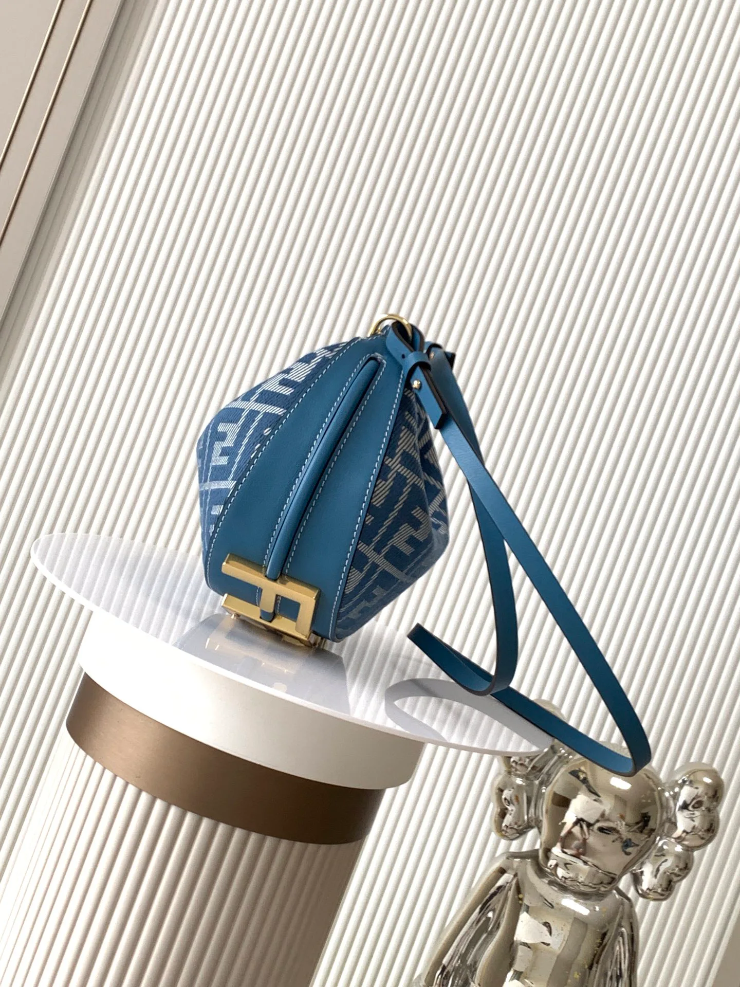 Сумки На Ремне Женские Fendi 293015