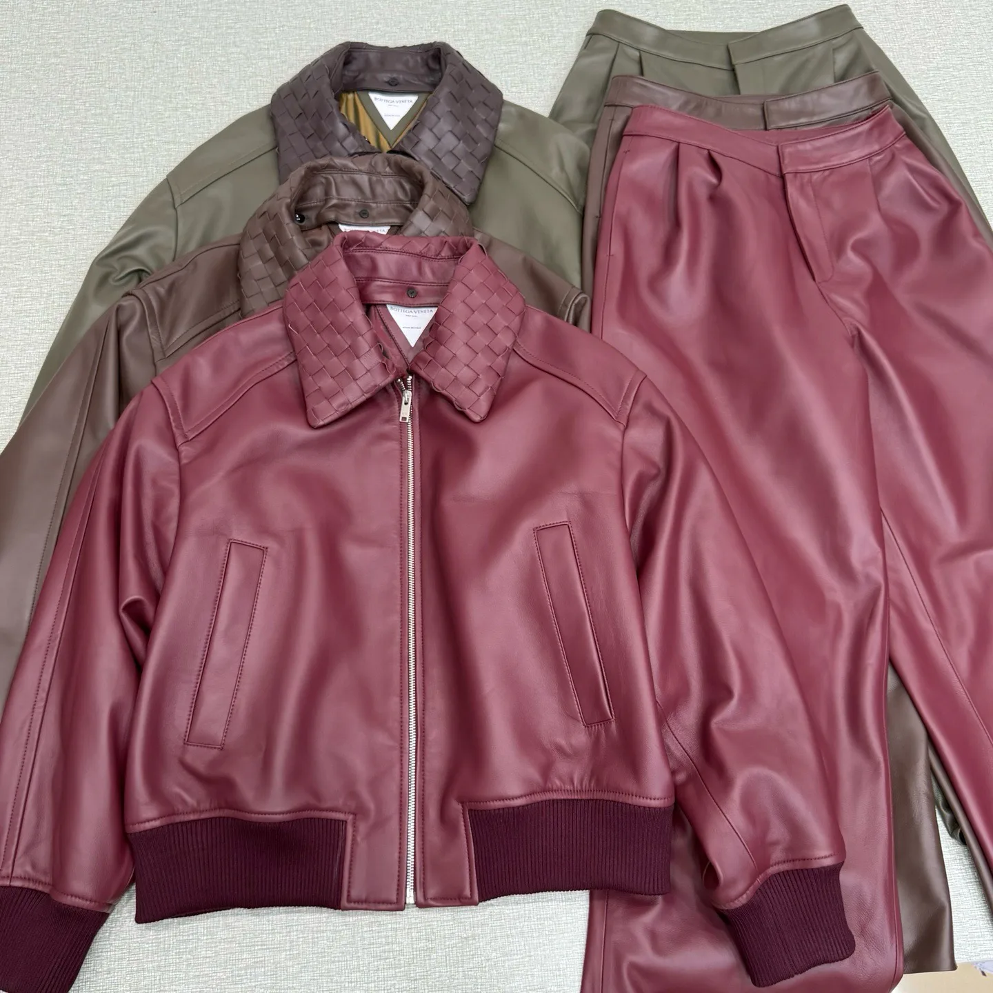 Кожаные Куртки И Дублёнки Женские Bottega Veneta 17322205