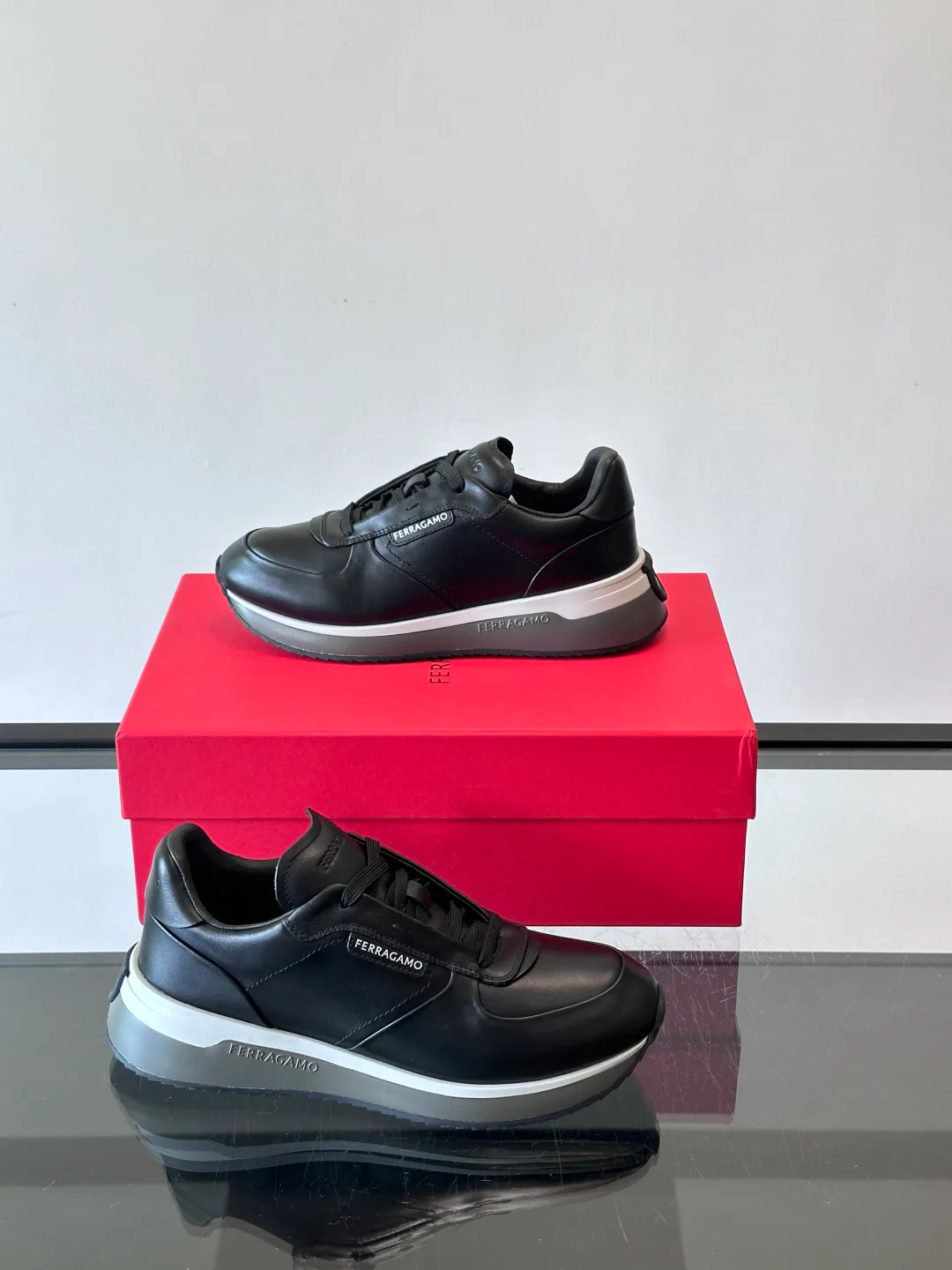 Кроссовки Мужские Salvatore Ferragamo 10615049
