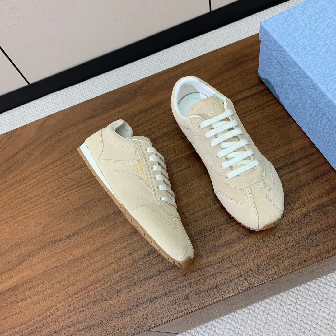 Кроссовки Женские Prada 879176