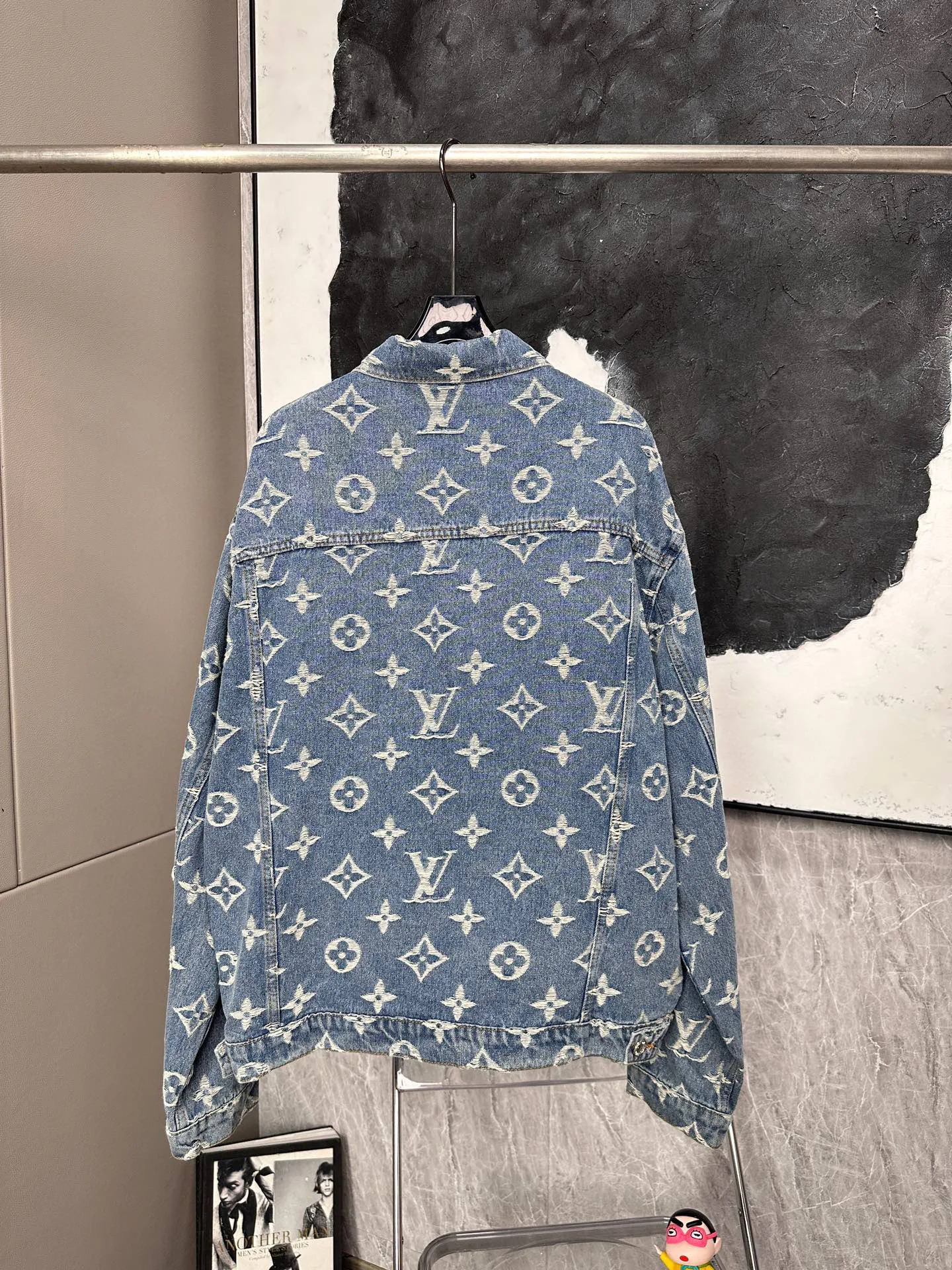 Куртки Женские Louis Vuitton 8277