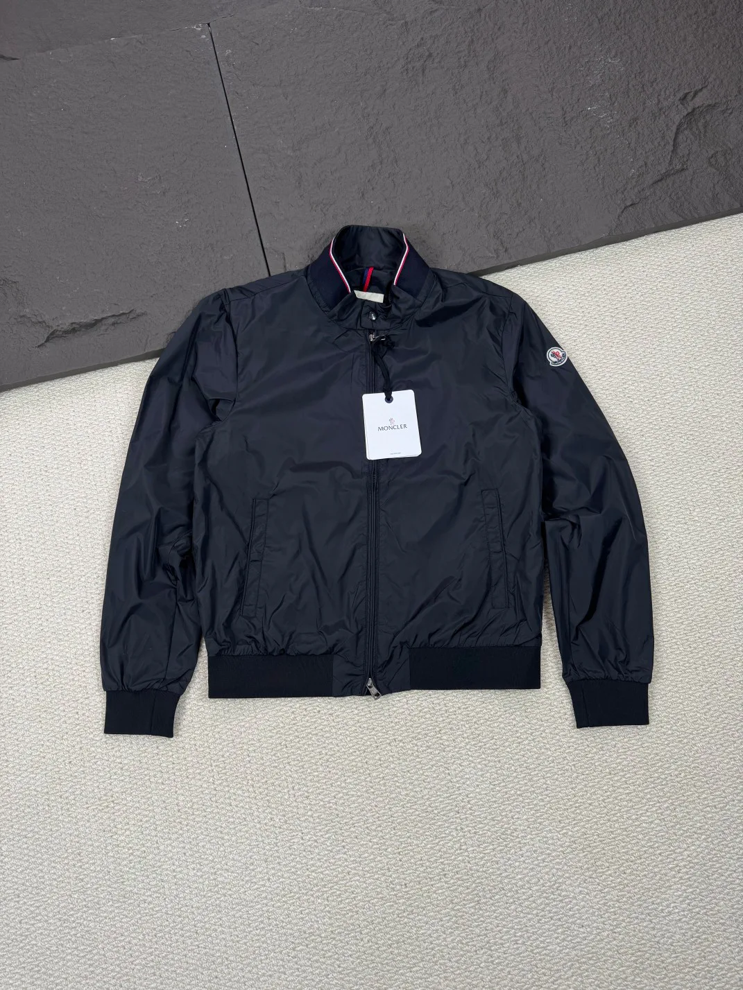 Куртки И Пуховики Мужские Moncler 11411675