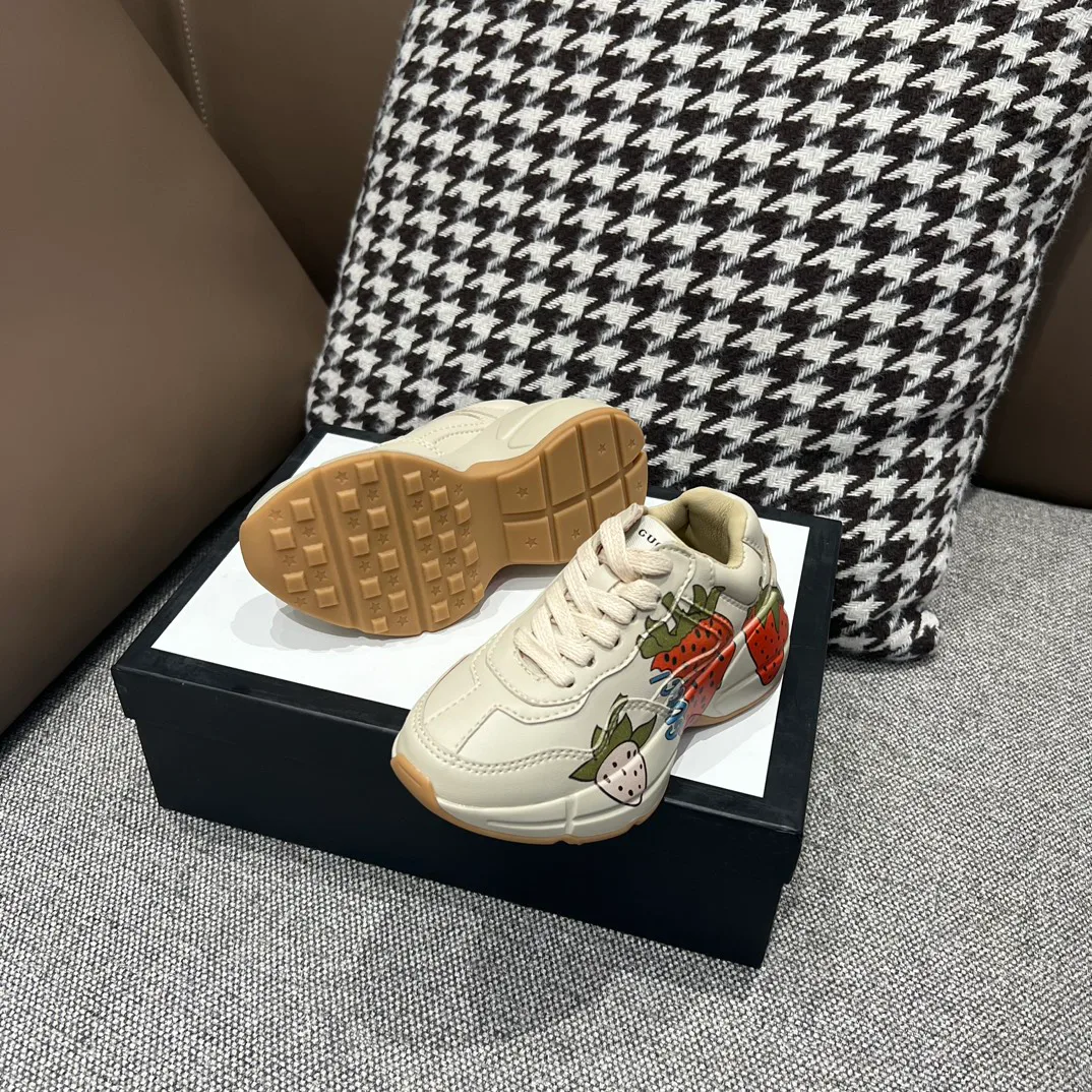 Кроссовки Женские Gucci 18696813