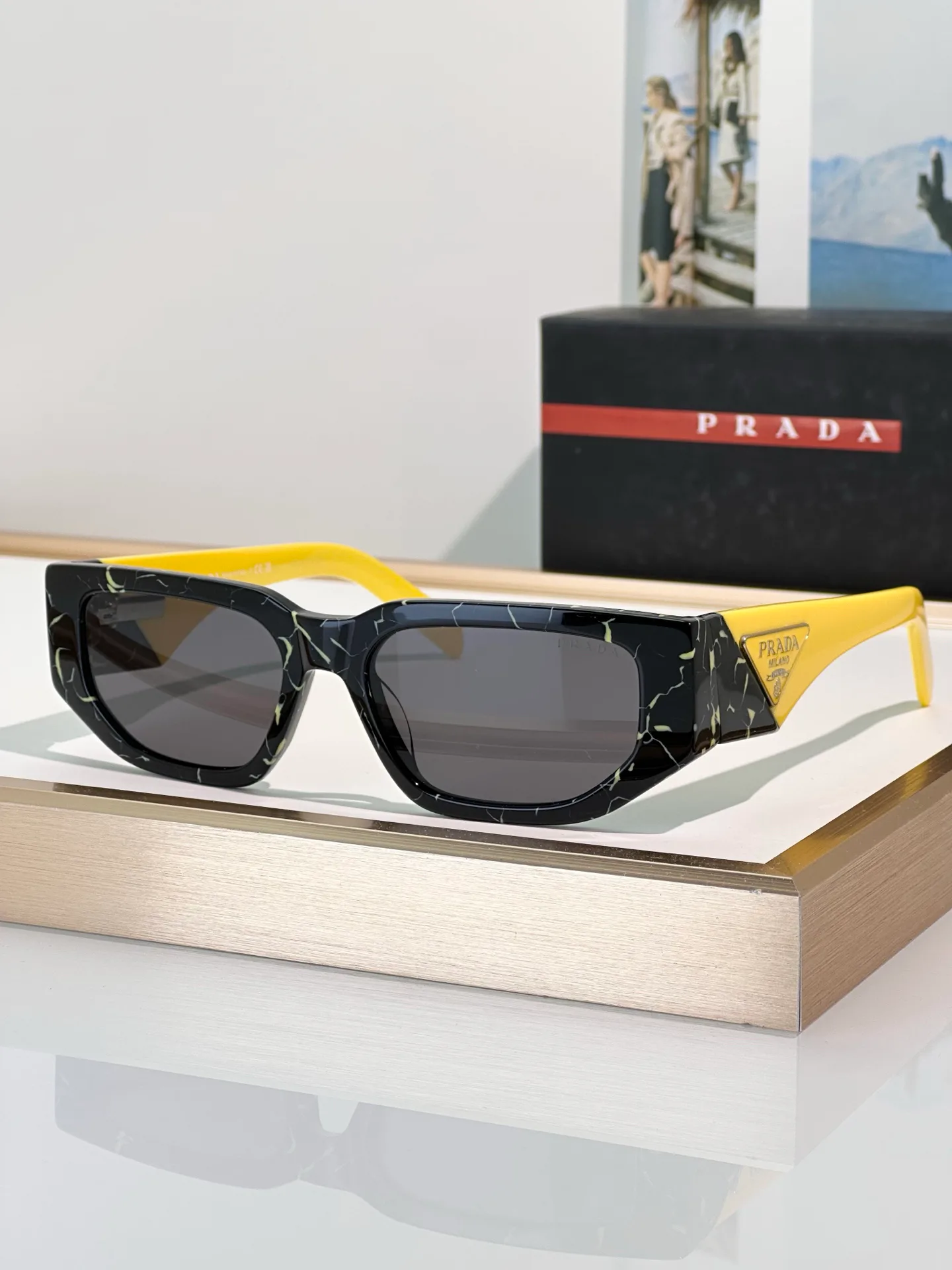 Очки Prada 11687651