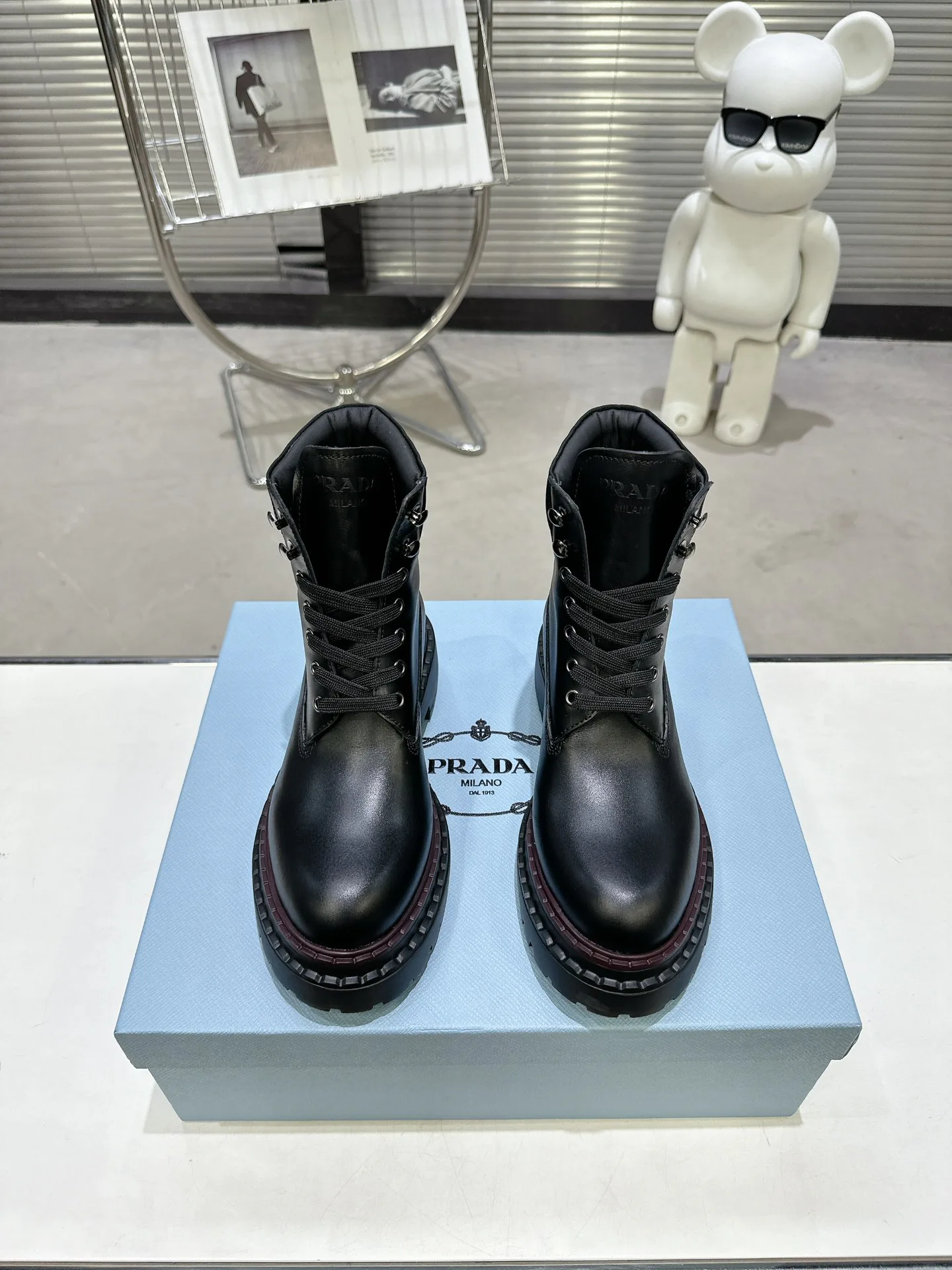 Ботинки Женские Prada 18703070