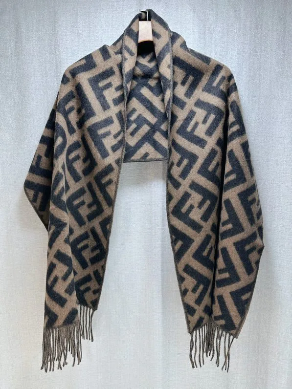 Шарфы Fendi 1303596