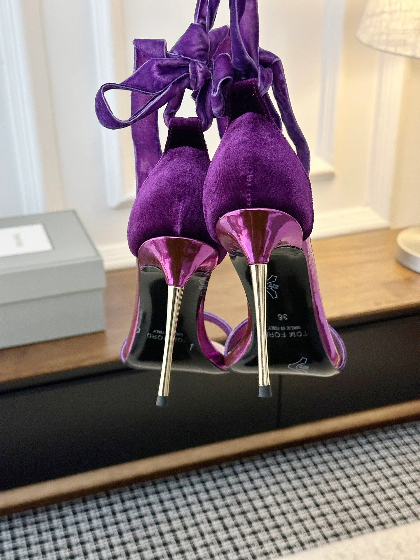 Босоножки Женские Tom Ford 11194385