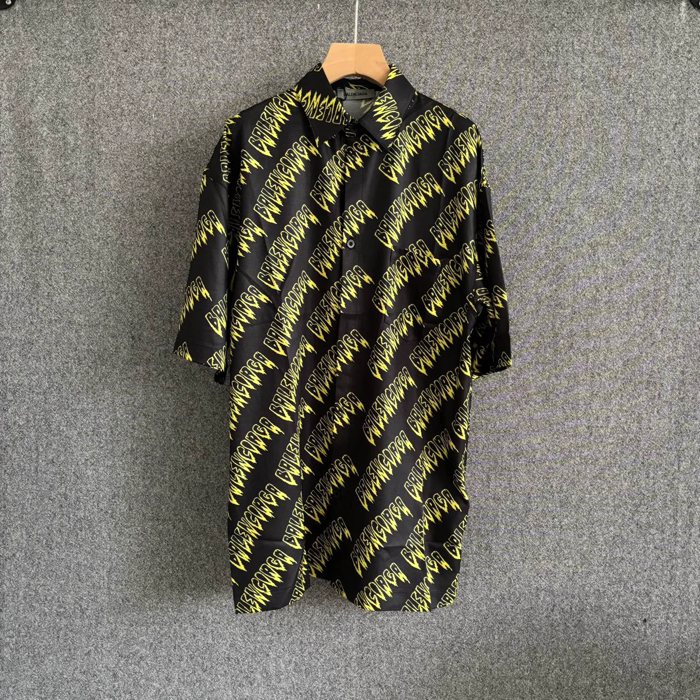 Рубашки Женские Balenciaga 13110713