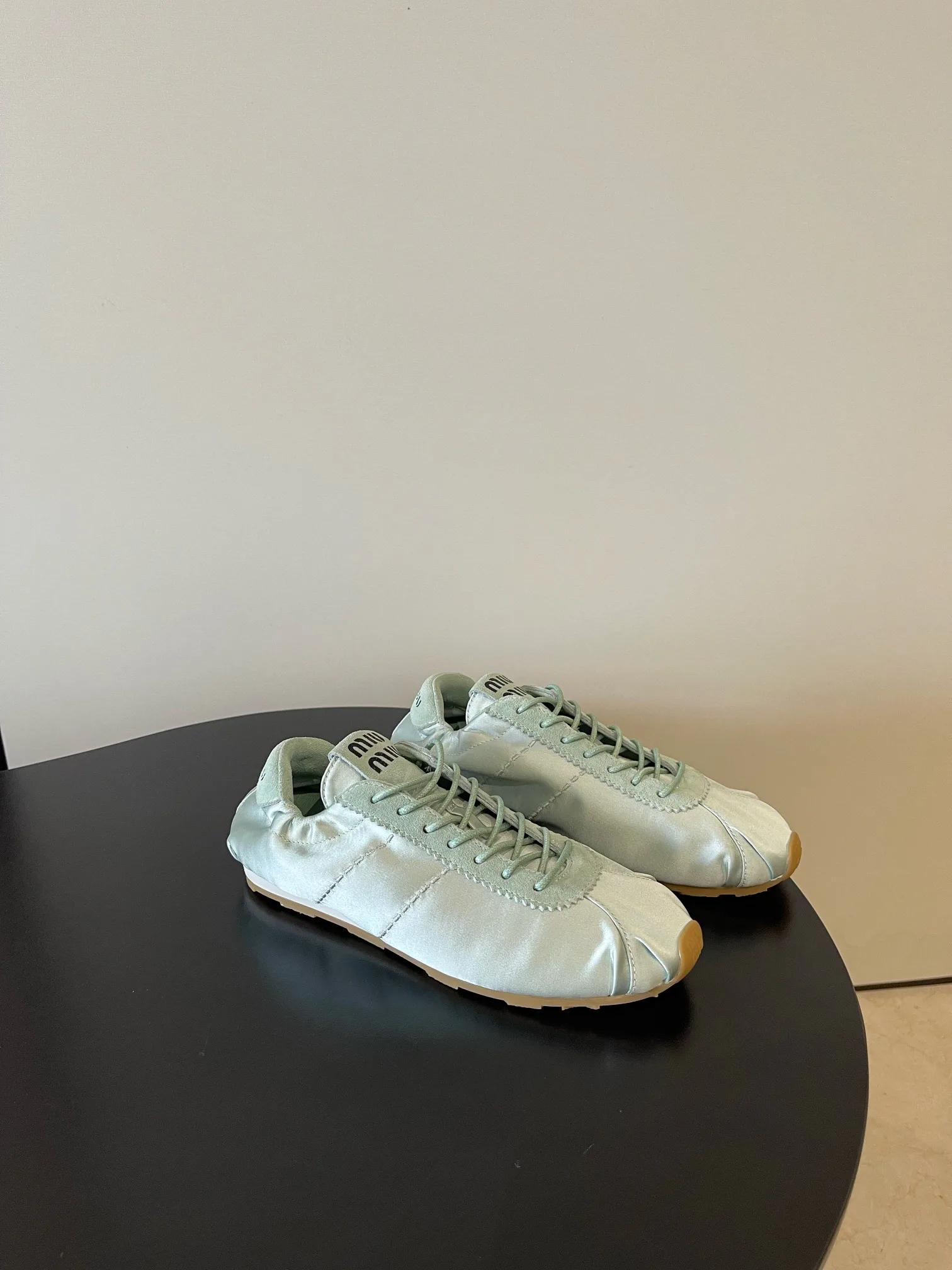 Кроссовки Женские Miu Miu 392159