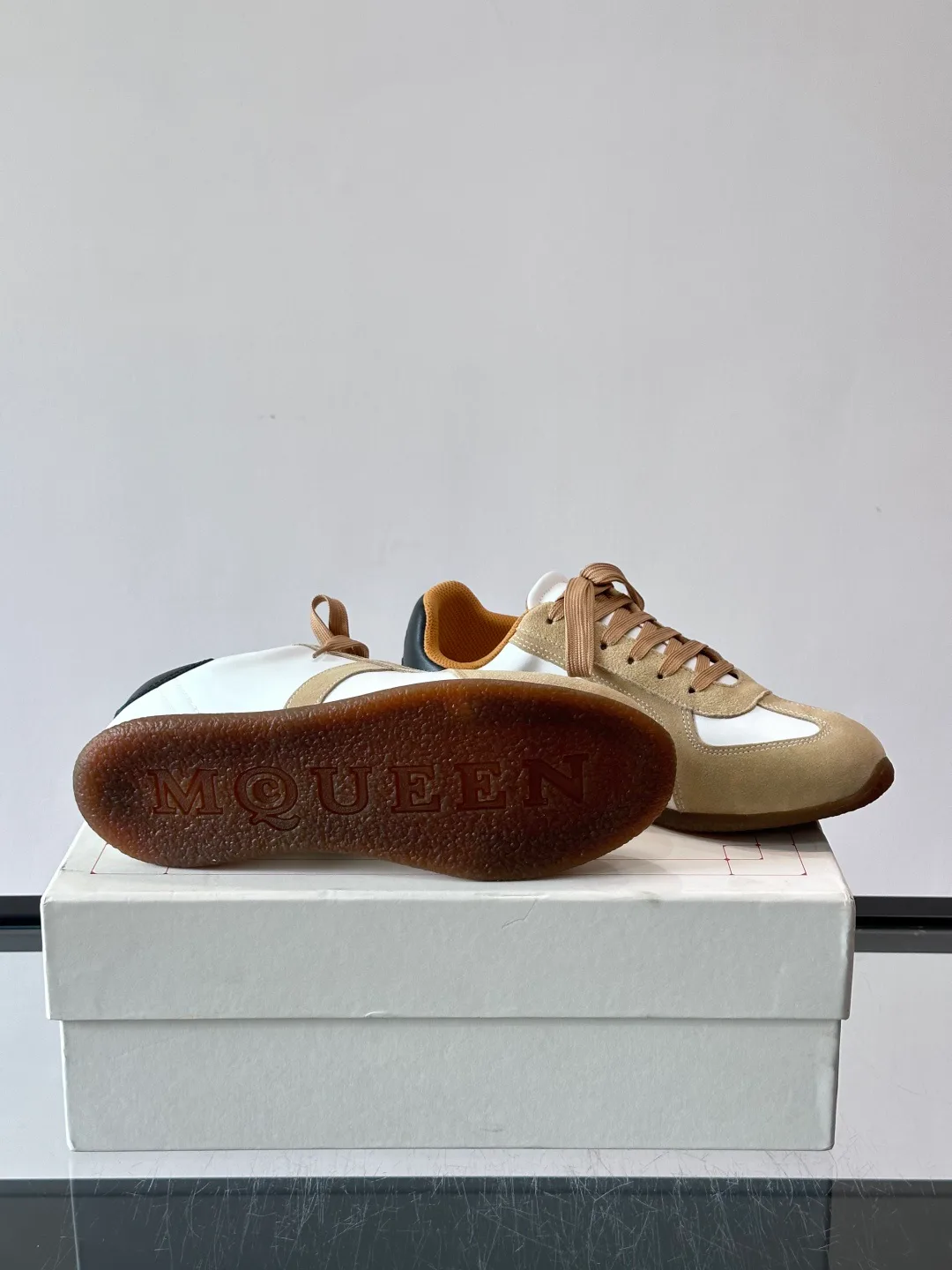 Кроссовки Женские Alexander Mcqueen 11170723