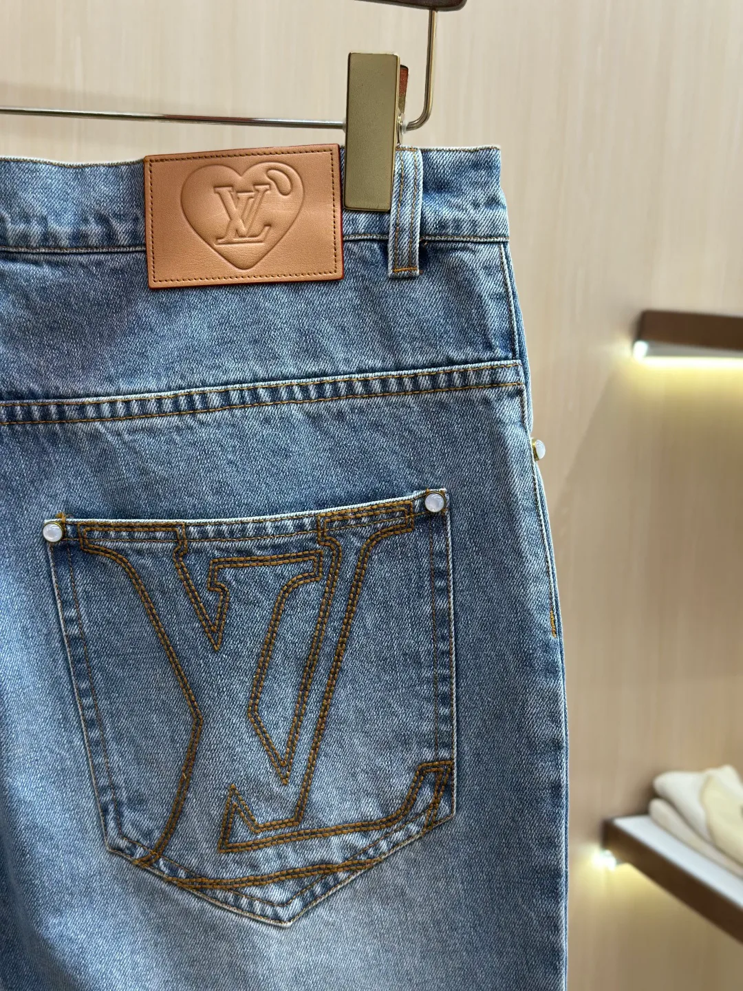 Джинсы Мужские Louis Vuitton 18599316