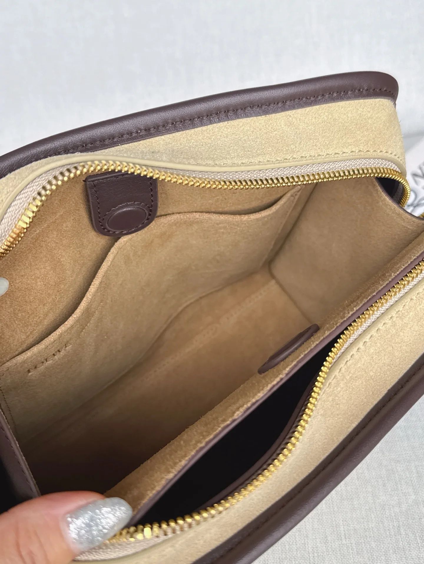 Классические Сумки Женские Loewe 12630163