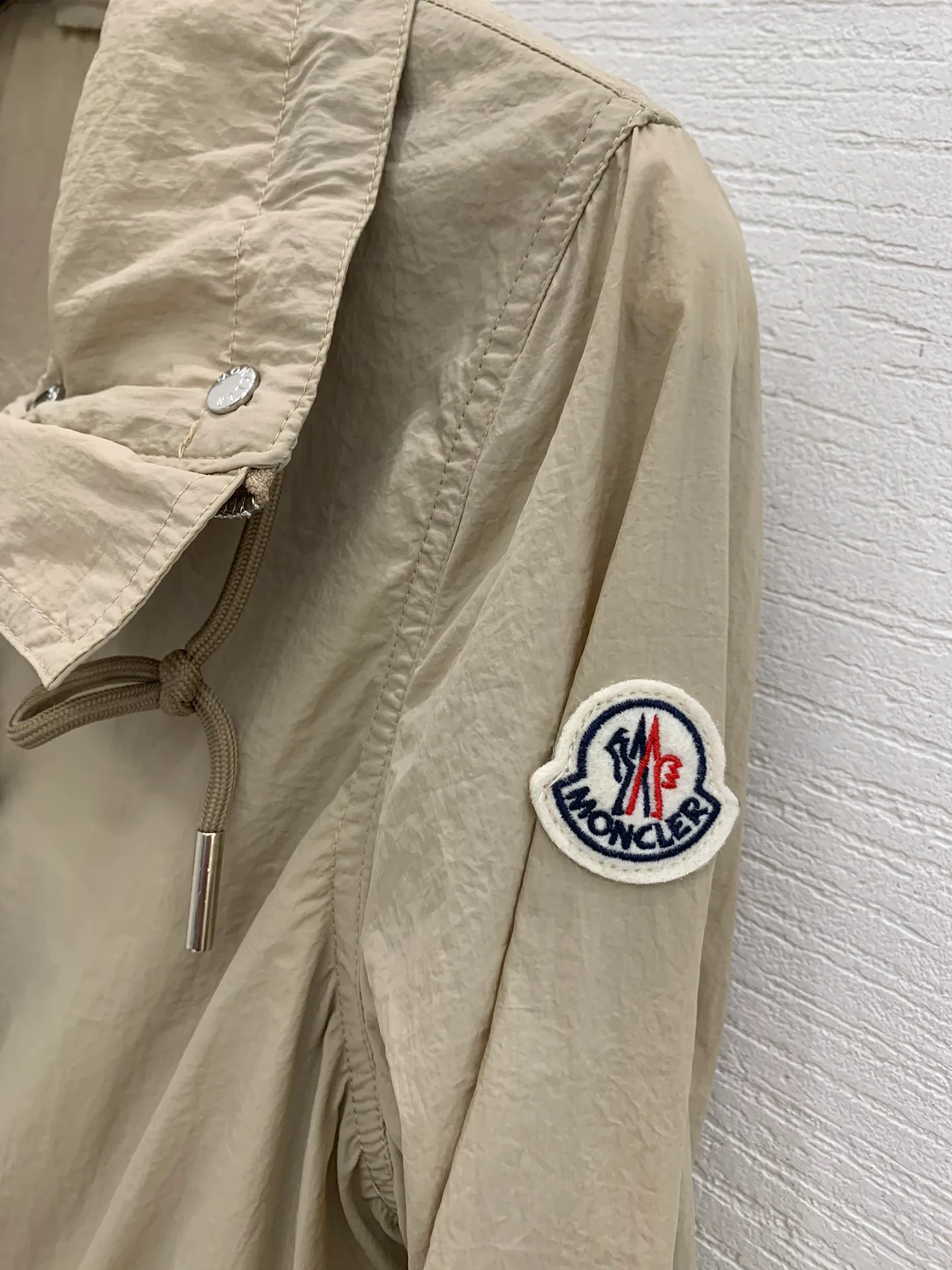 Куртки И Пуховики Женские Moncler 11230880