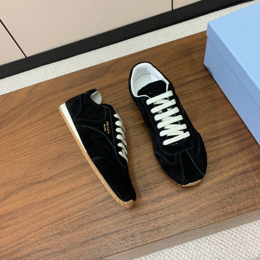 Кроссовки Женские Prada 879175