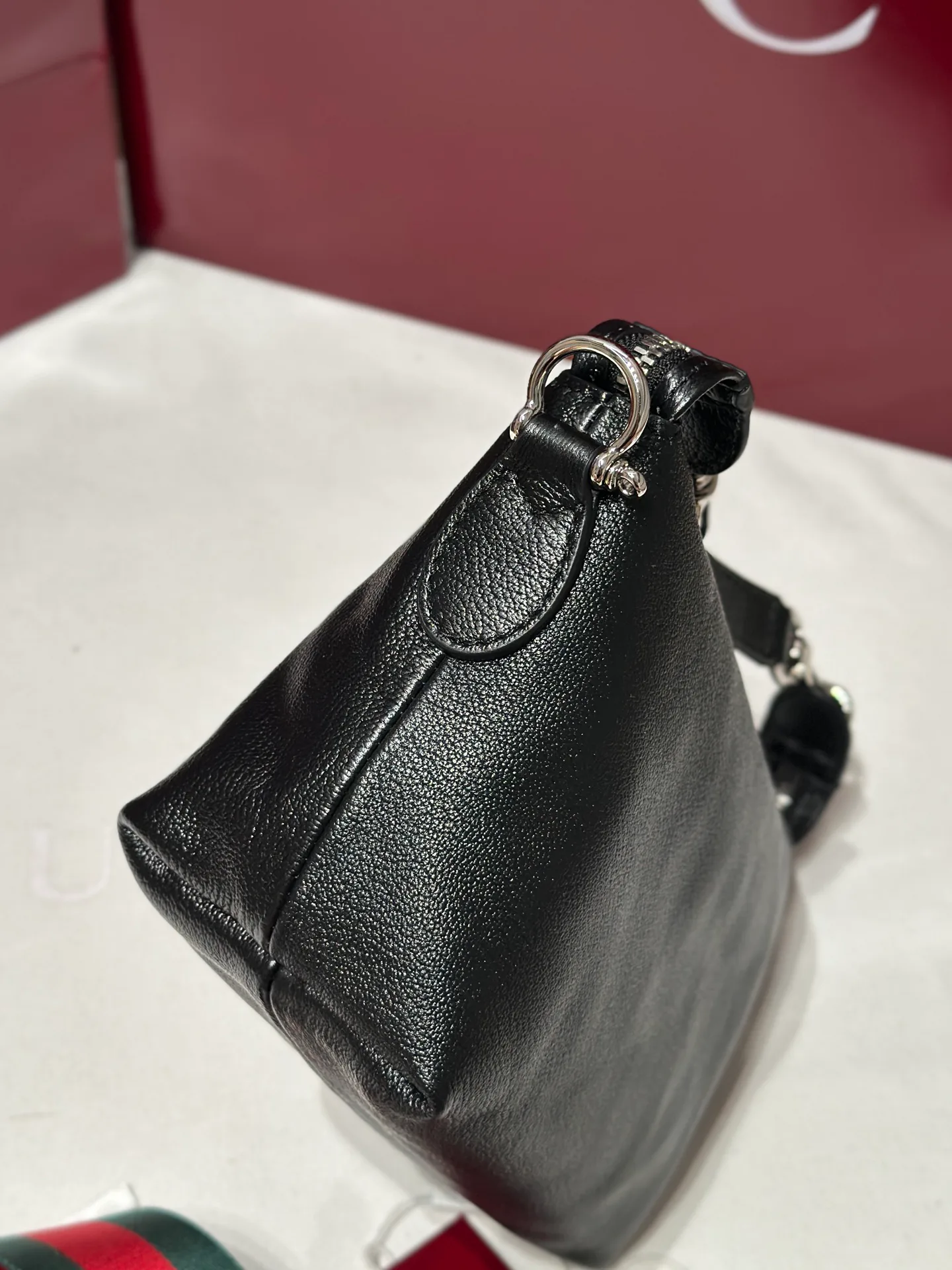 Классические Сумки Женские Gucci 13247763