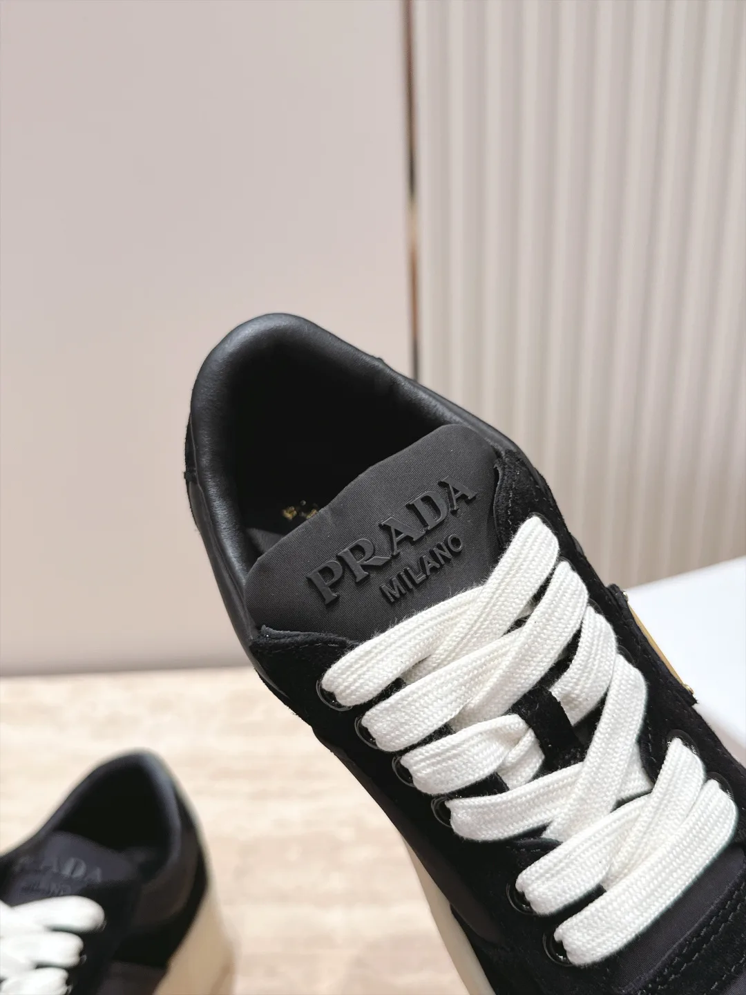 Кроссовки Женские Prada 18685937