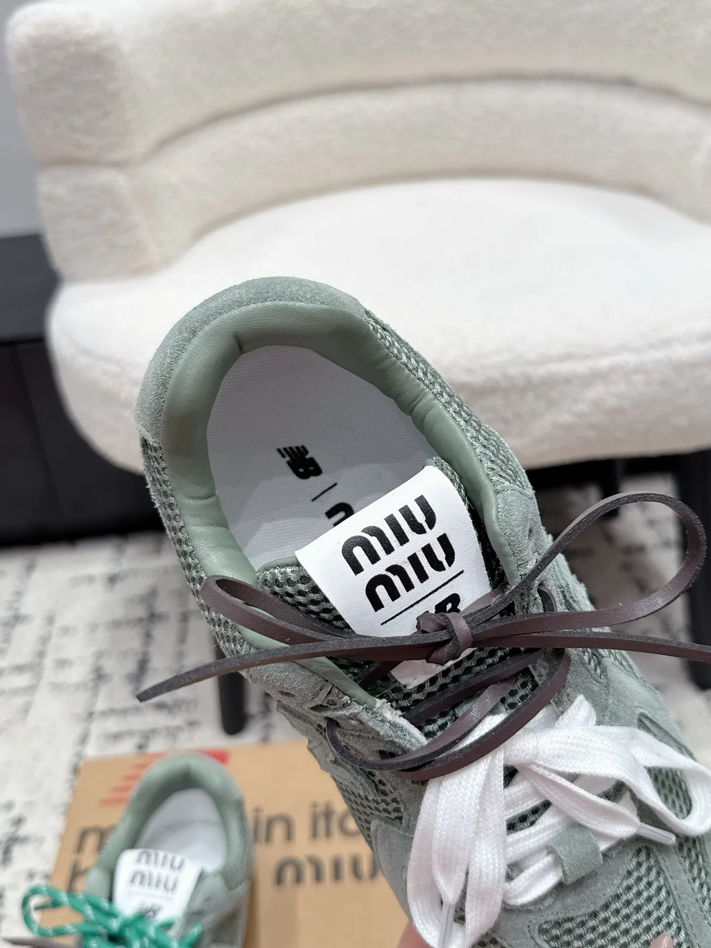Кроссовки Женские Miu Miu 18409602