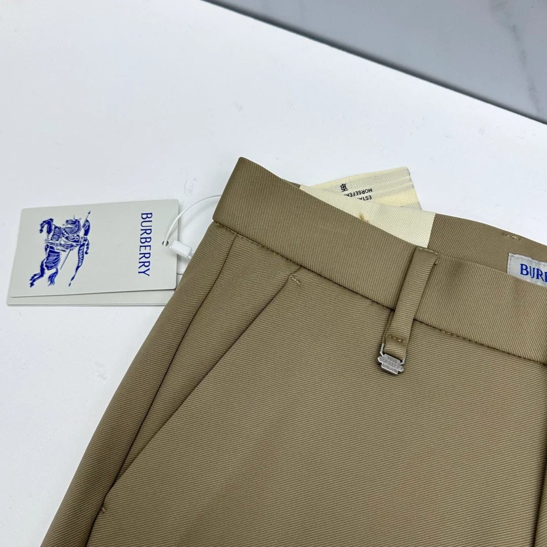 Брюки Мужские Burberry 18246803
