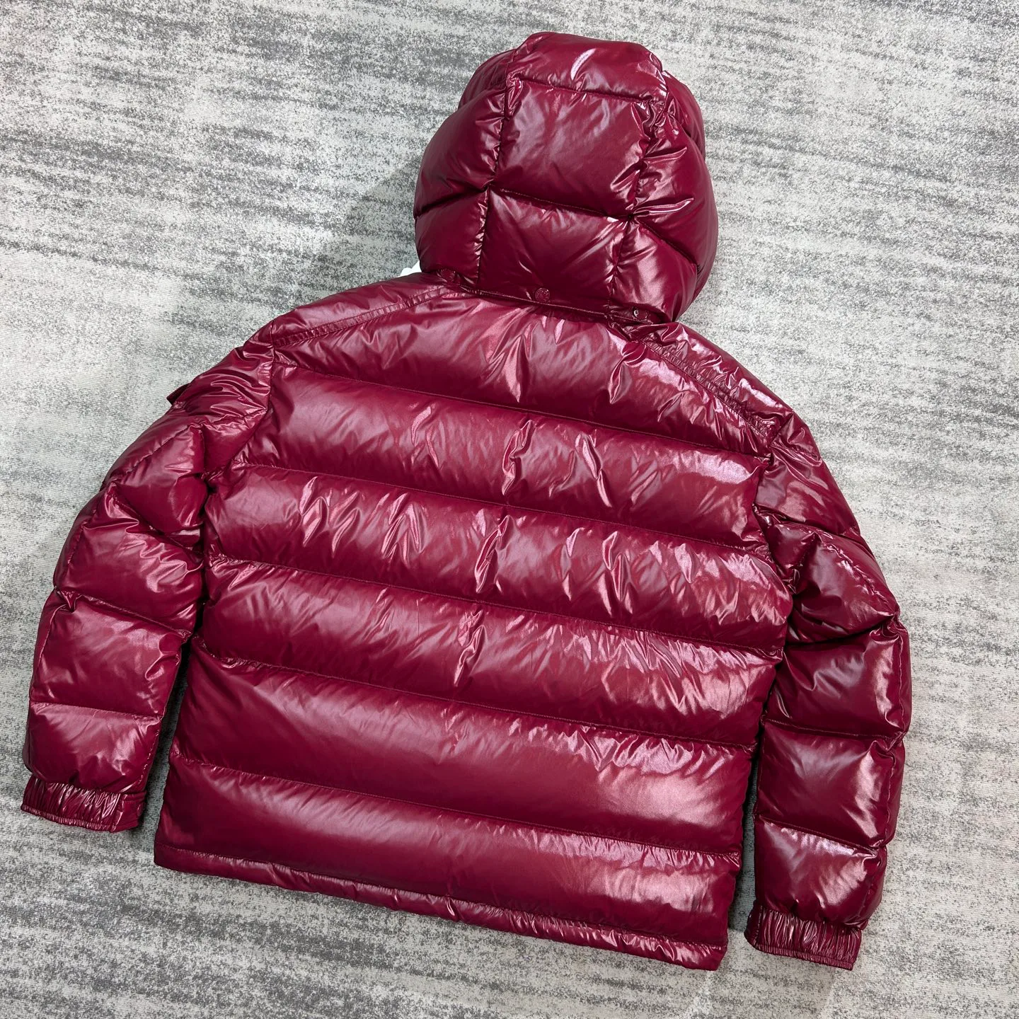 Куртки И Пуховики Женские Moncler 18354328
