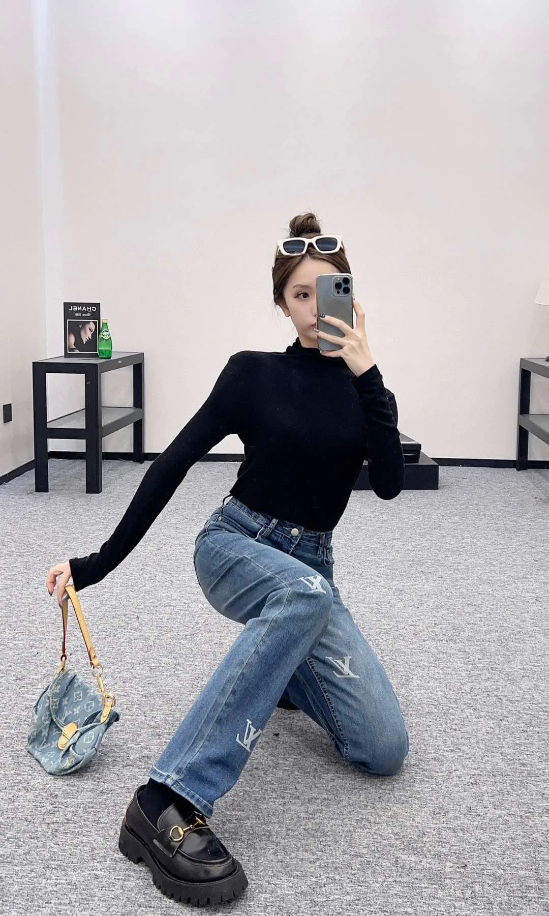 Джинсы Женские Louis Vuitton 6627