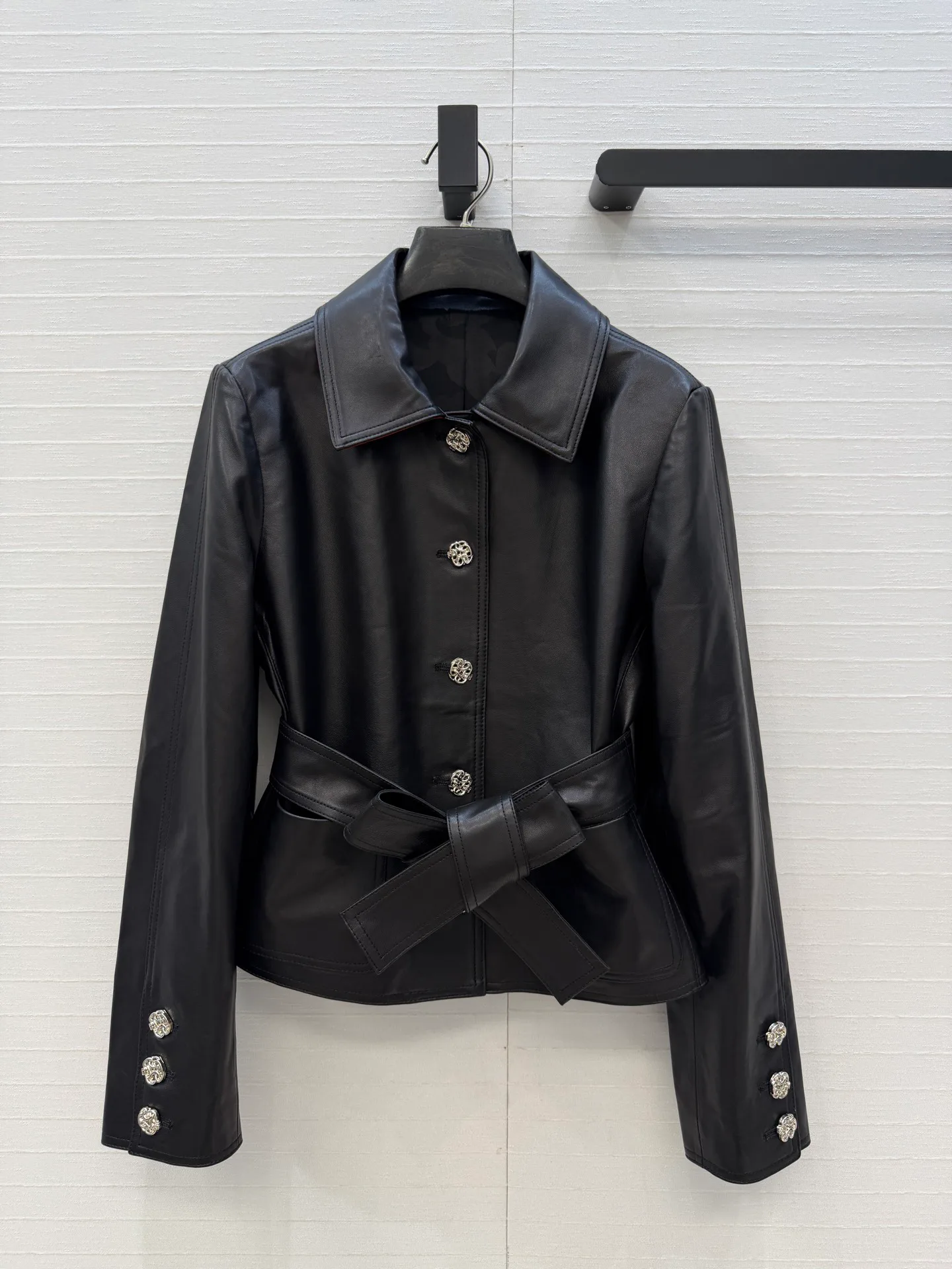 Кожаные Куртки И Дублёнки Женские Chanel 18910878