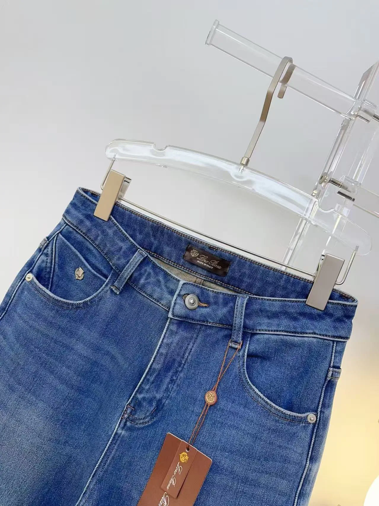 Джинсы Женские Loro Piana 19236717