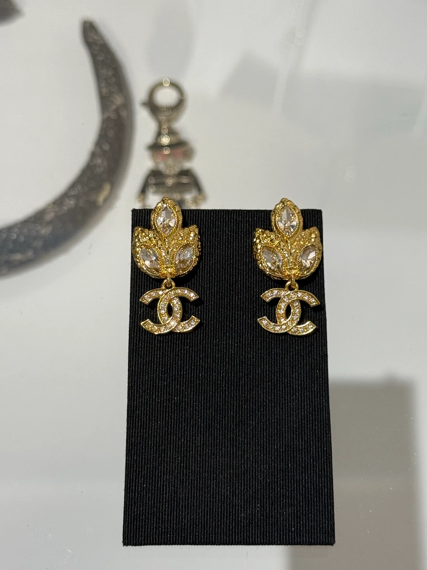 Бижутерия Chanel 5561632