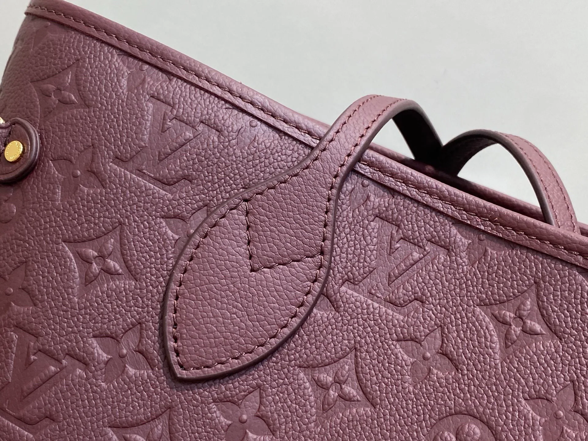Классические Сумки Женские Louis Vuitton 18240299