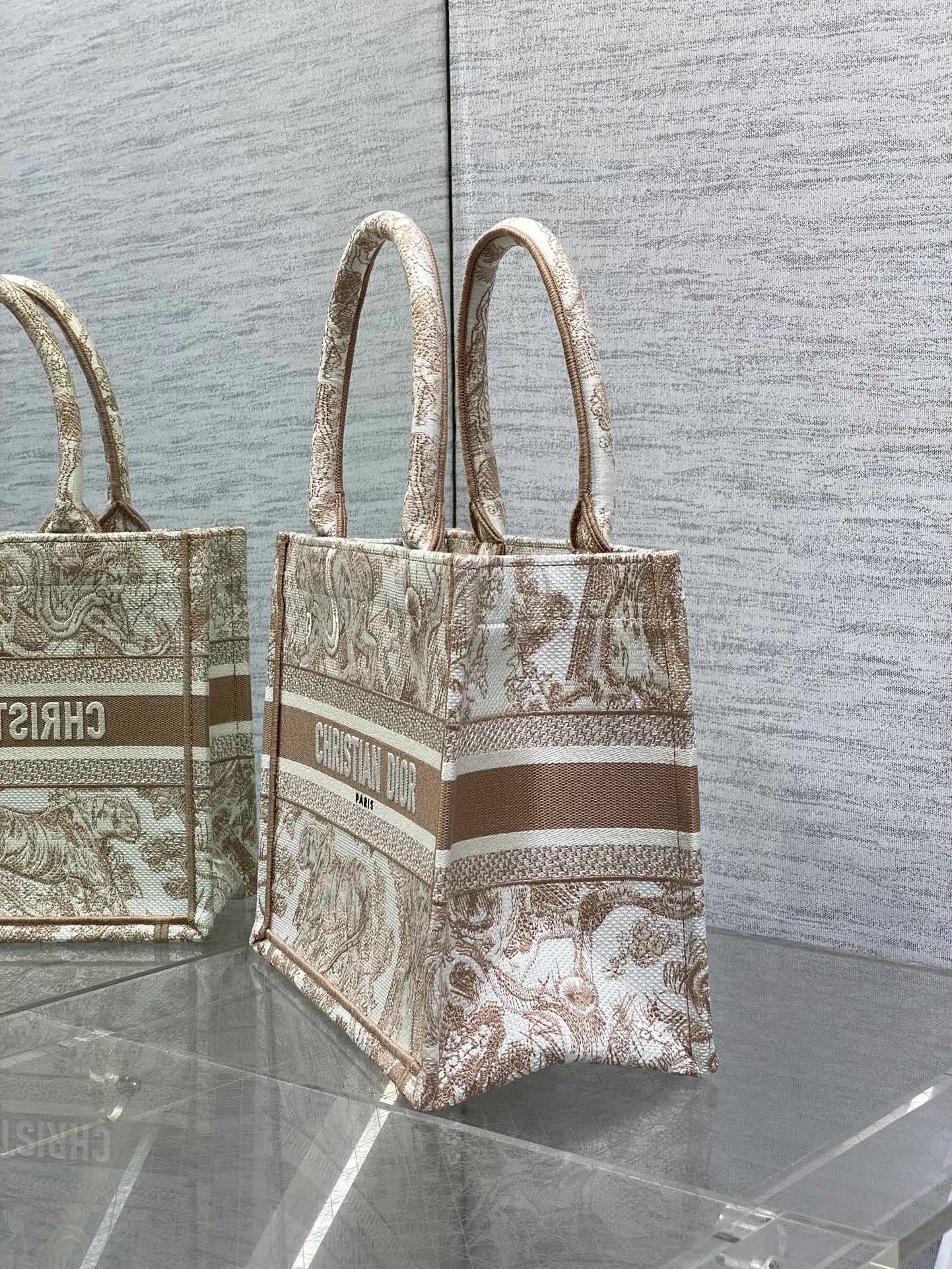 Классические Сумки Женские Christian Dior 11224041